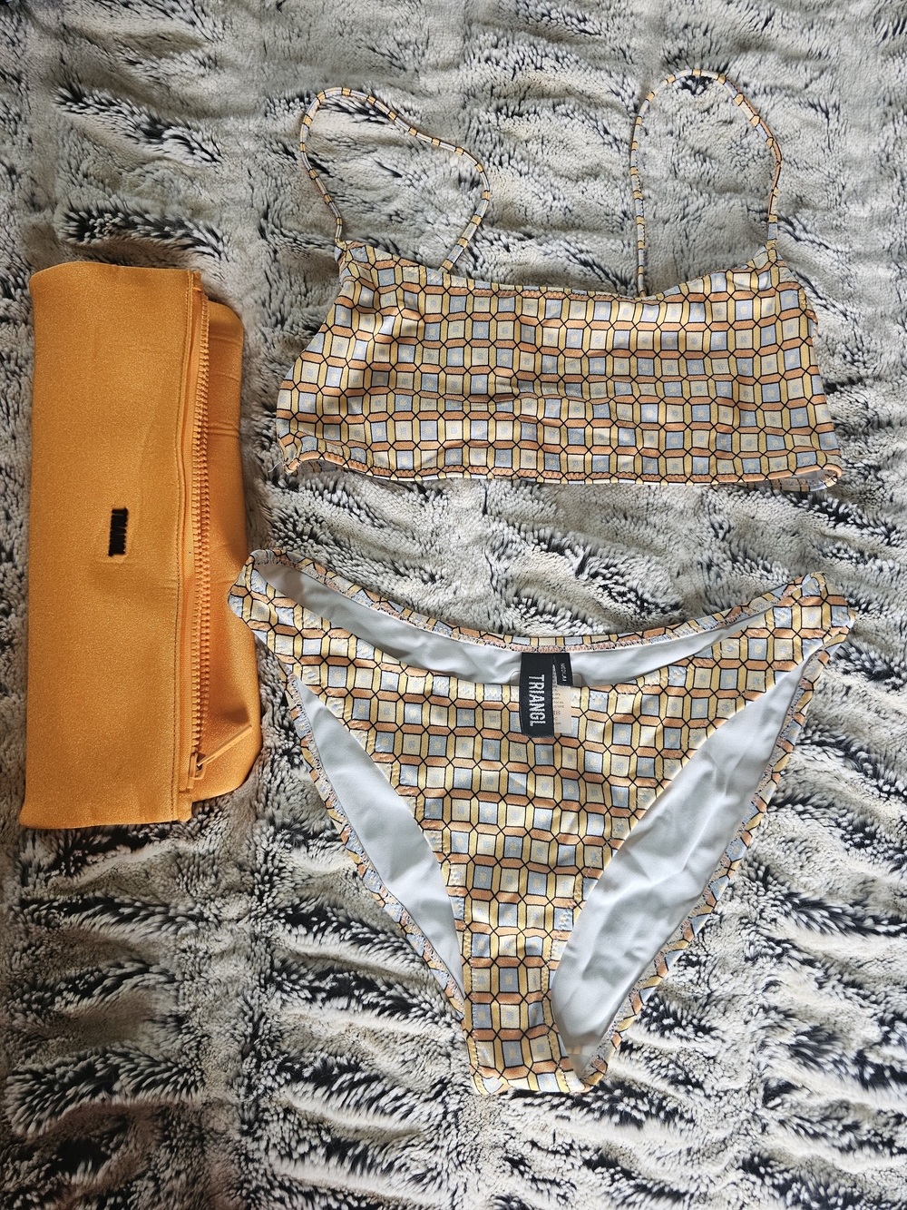 triangl swimwear Yellow Geometric Two-Piece Bikini❗️ NEVER WOREN👈